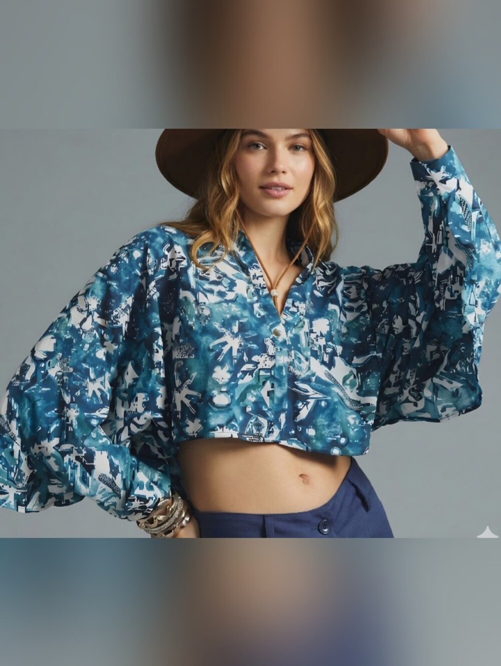 Anthropologie Pilcro Cropped Batwing Blouse Size L Floral Batik Blue Boho Boxy